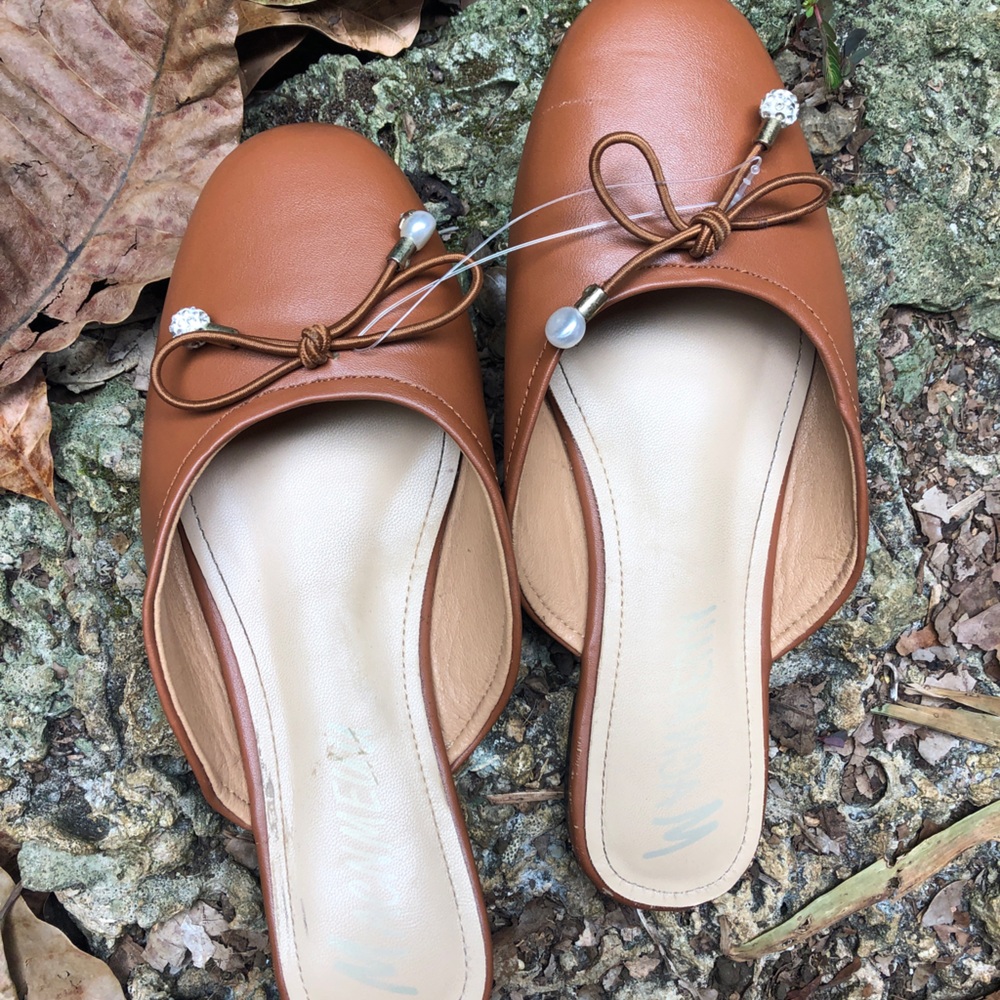 Macnmeuu Flat women’s shoes Size 7